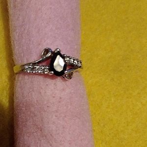 Women's size 6.5 sterling silver (925), diamond simulant and onyx ring.